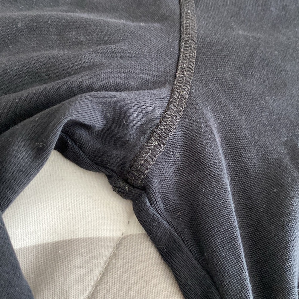 Scoop neck Black loose Long-Sleeve T-Shirt - Picture 7 of 17